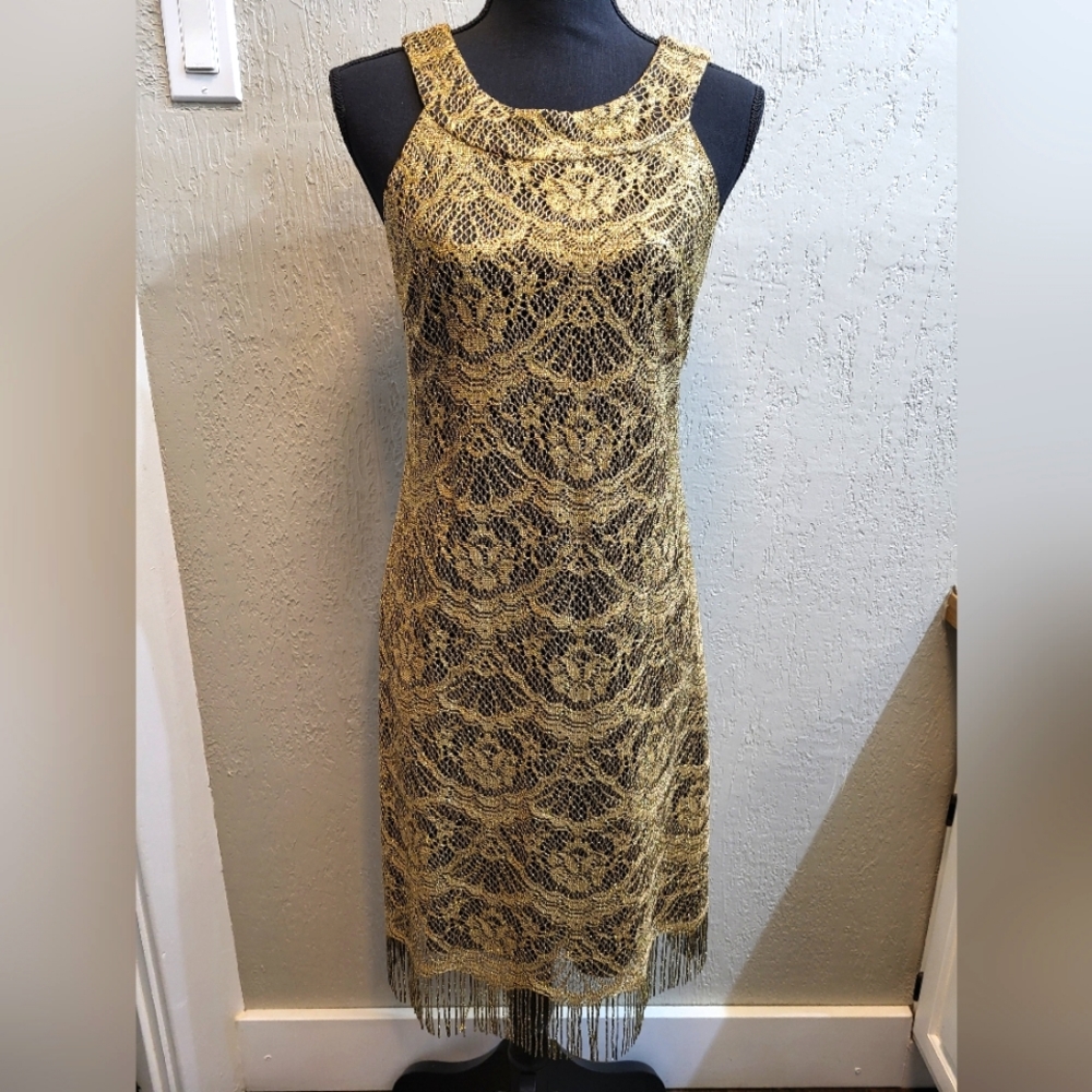 Vintage Flapper Style Cocktail Crochet Lace Dress with Fringe